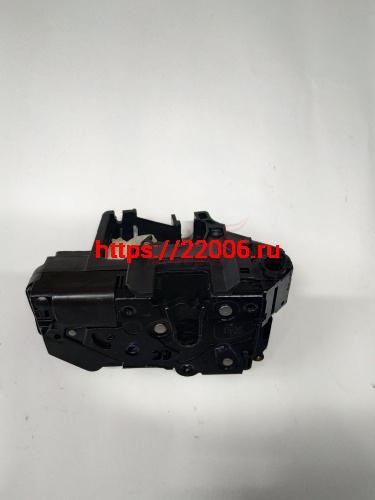 Замок двери передней левой Emgrand EC7, без блокировки (1018011207) Замок двери передней левой Emgrand EC7, без блокировки (1018011207)