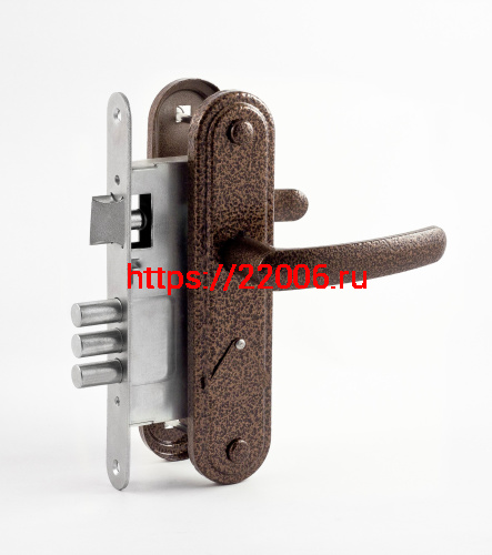 Замок Omega (Омега) врезной сувальдный с защёлкой в комплекте с ручкой ЗВ9.1-02 (бронза), 3 кл. Замок Omega (Омега) врезной сувальдный с защёлкой в комплекте с ручкой ЗВ9.1-02 (бронза), 3 кл.